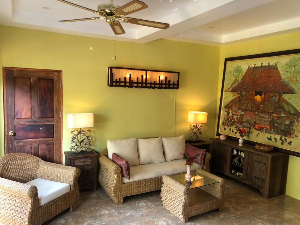 On The Mekong Resort 루앙프라방 외부 사진