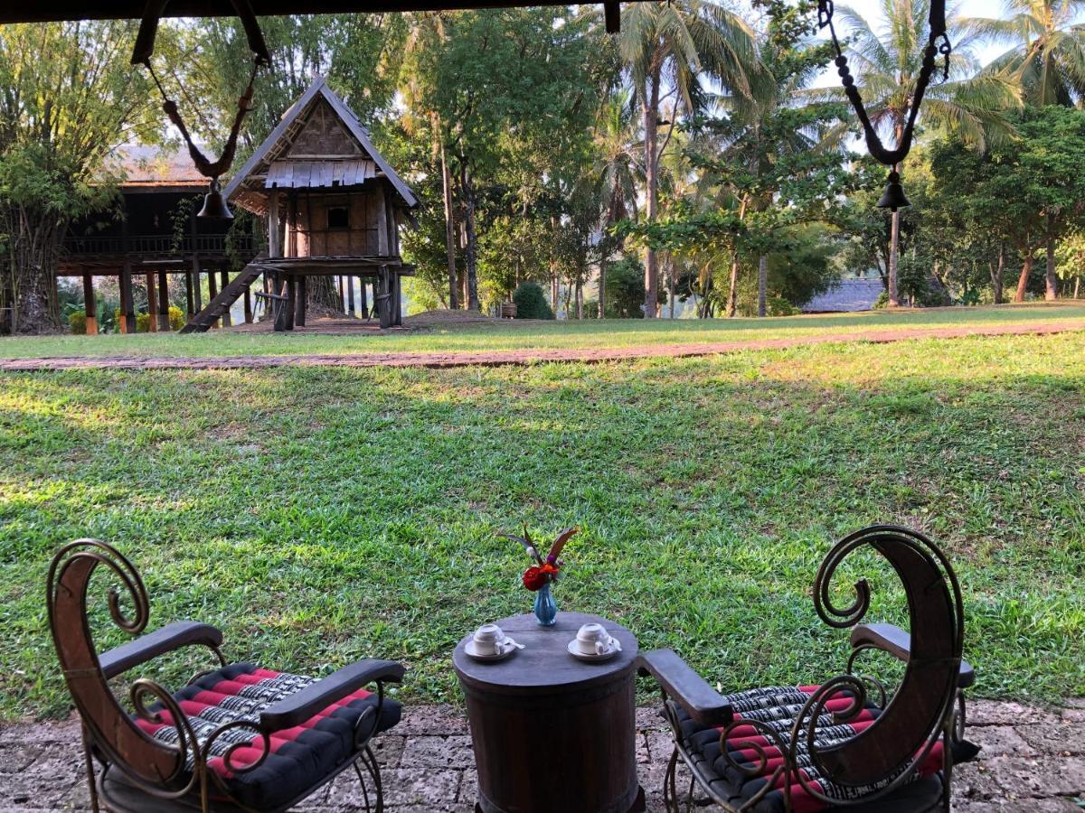On The Mekong Resort 루앙프라방 외부 사진